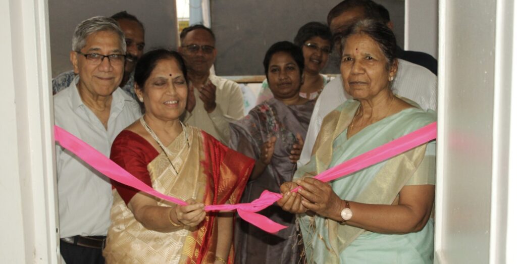 सूनिती बेकरी आणि प्रशिक्षण केंद्राचे स्नेहालय येथे उद्घाटन