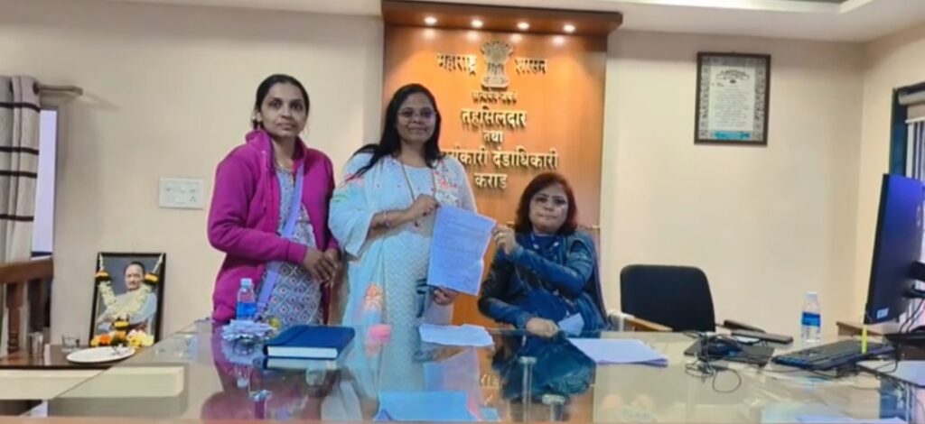 सामाजिक कार्यकर्ते सोनम वांगचुक यांच्या आंदोलनाला कराड मधून जोरदार पाठिंबा! शुक्रवारी तहसीलदार कार्यालयासमोर आदिशक्ती महासंघ’ व सामाजिक कार्यकर्त्यांचे एक दिवसीय लाक्षणिक उपोषण!