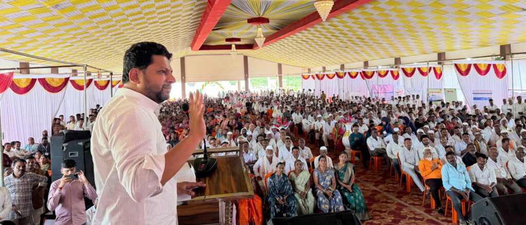 सत्तेतील आमदार असलात तरी लोकहितासाठी वेळ प्रसंगी प्रशासना विरोधात आंदोलन करा डॉ.सुजय विखे पाटील