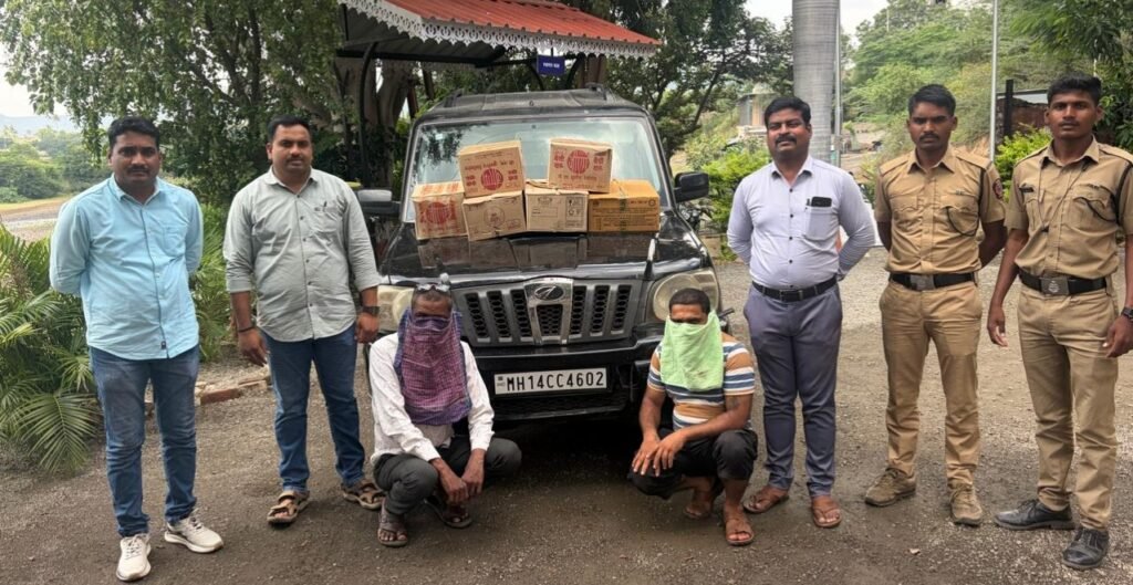 ‘त्या’ काळ्या स्कॉर्पिओवर पोलिसांचा छापा लाखोंची नामांकित दारू जप्त..अहिल्यानगर उत्पादन शुल्क विभागाच्या कार्यपद्धतीवर मोठे प्रश्नचिन्ह? 