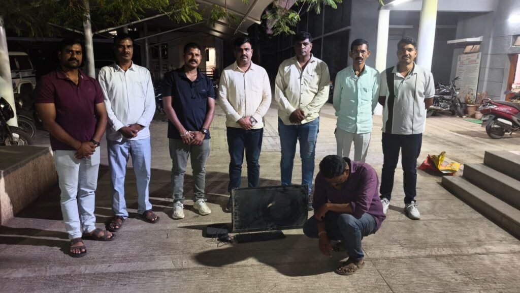 शहरातील ‘त्या’ बिंगो जुगार अड्ड्यावर एलसीबीचा छापा..